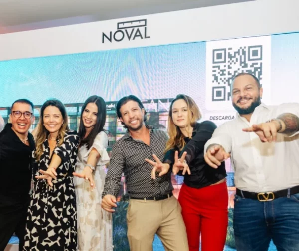 Ariel Abreu, Juan Briceño, Daniel Castillo, Milena Ullauru, Lorena Sevilla, Juan Sevilla, Wiktoria Seipolt y Nathanael Pérez.