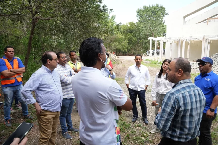 Personal Mived, Miderec y Comité Organizador conversan con dirigentes de federaciones Personal Mived, Miderec y Comité Organizador conversan con dirigentes de federaciones