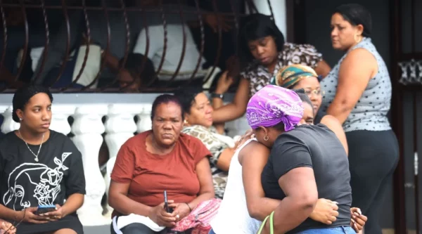 Los vecinos  no salen del asombro por no creer que alguien con el comportamiento del agresor cometiera ese suceso.  Elieser Tapia