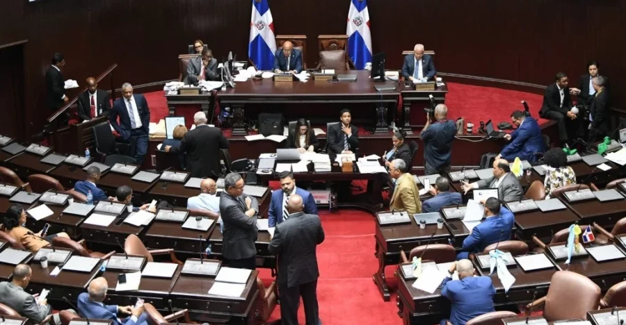 Los legisladores se han propuesto agilizar una serie de proyectos de gran importancia que están estancados en el Congreso. Los legisladores se han propuesto agilizar una serie de proyectos de gran importancia que están estancados en el Congreso.
