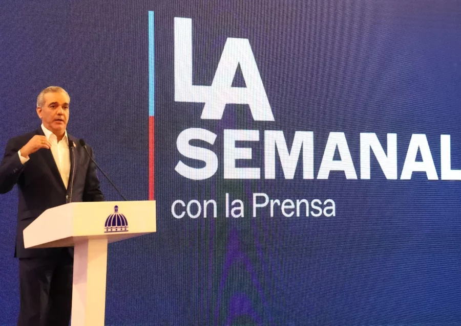 El jefe del Estado mientras exponía   sobre el tema durante encuentro en el Palacio. José  Francisco