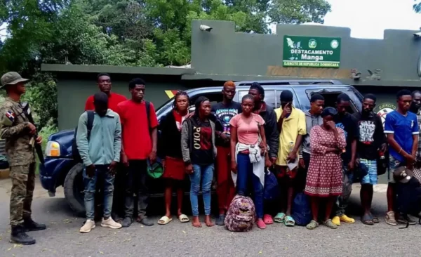 Cada día las autoridades detienen traficantes de indocumentados en zonas fronterizas.