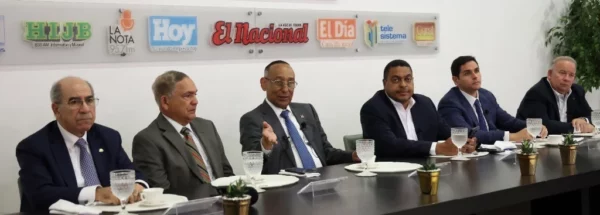 Manuel Gómez Achécar, Leonel Carrasco,  Rafael Santos Pérez,  José Monegro, Hernani Emil Salazar y José Adolfo Herrera.  José de León