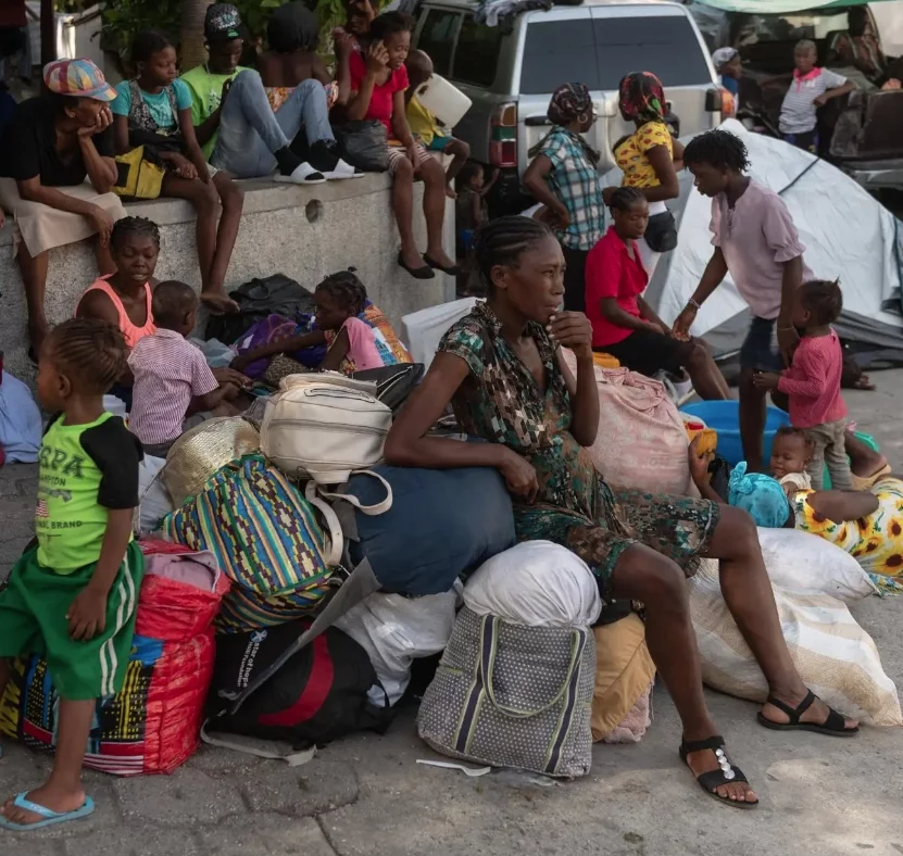 Violencia desplaza a más 60 mil haitianos en febrero, según OIM