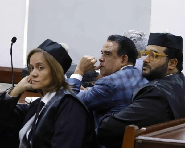 La justicia conoce varios casos de corrupción de manera simultánea.