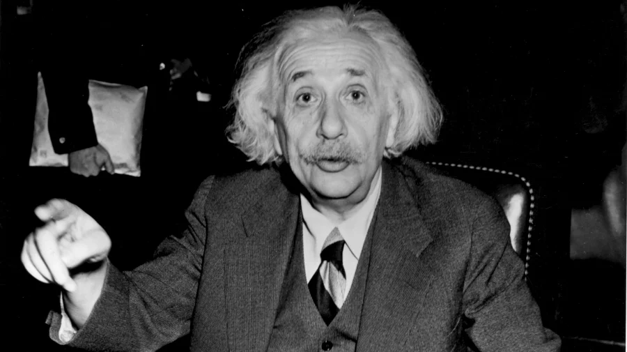 Efemérides del 20 de marzo: En 1916, el físico y matemático alemán Albert Einstein publica su “Teoría general de la relatividad