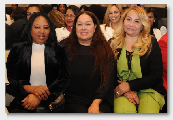 Dania Morillo, Lilian Núnez y Amanda Filpo