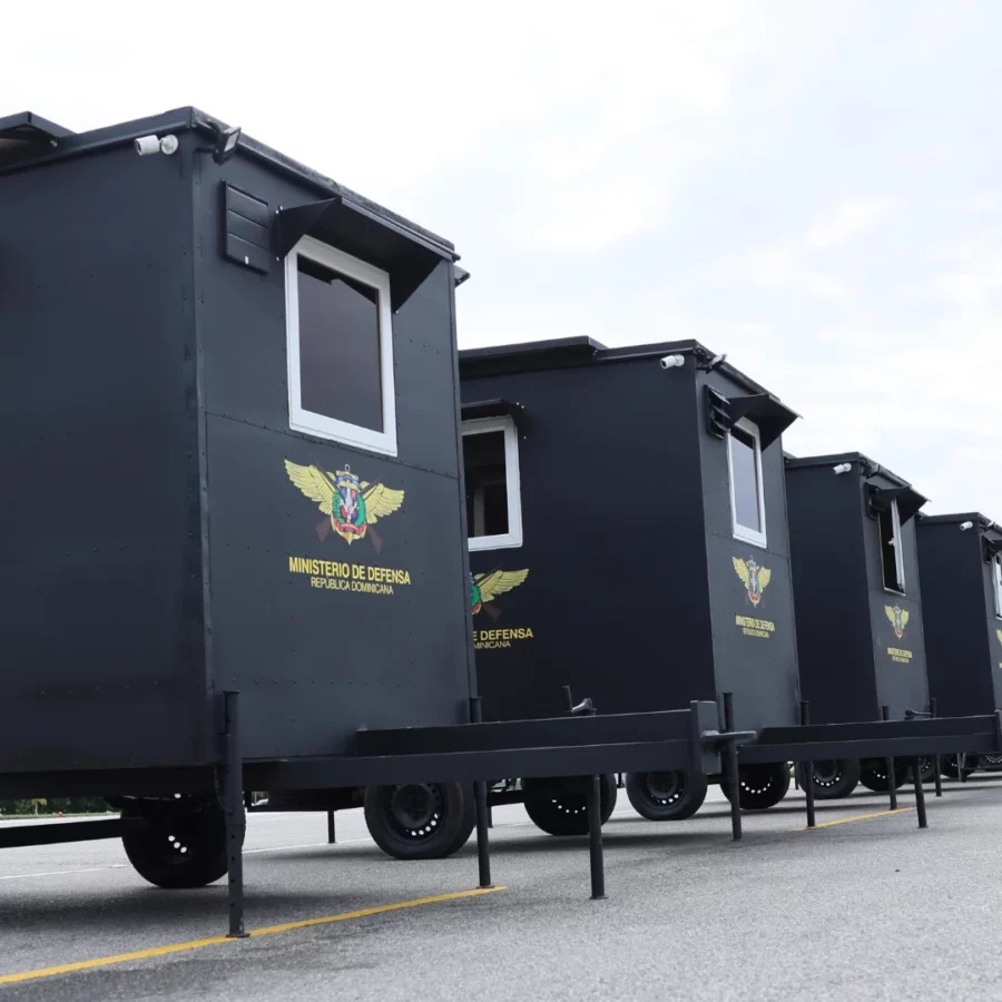 Aduanas fortalece seguridad fronteriza con donación a Fuerzas Armadas de unidades móviles Aduanas fortalece seguridad fronteriza con donación a Fuerzas Armadas de unidades móviles