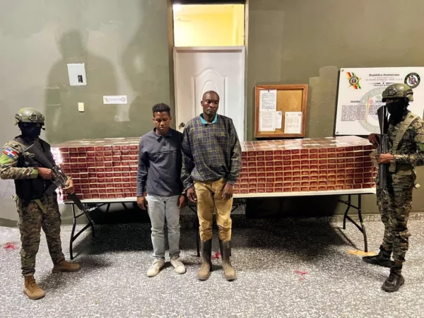 Alberto Cuevas y Simon Pool, detenidos. fuente externa