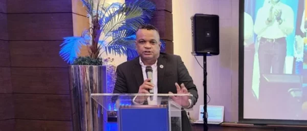 Rubén Vásquez, presidente saliente  de  Sodomefyc.