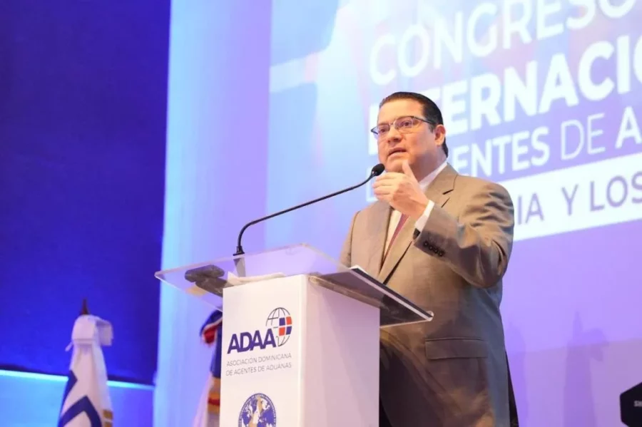 Eduardo Sanz Lovatón, director de Aduanas. Eduardo Sanz Lovatón, director de Aduanas.