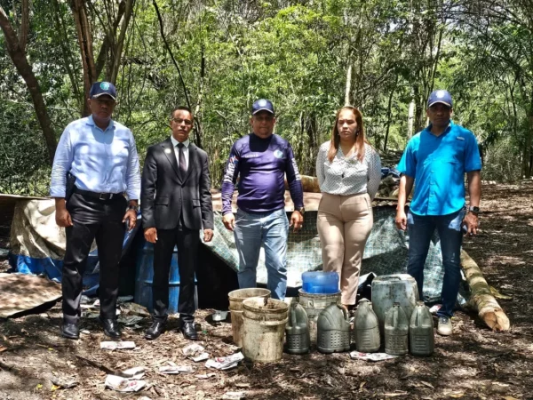 Autoridades del Ministerio Público y la Policía Nacional encabezaron el operativo. Fuente externa