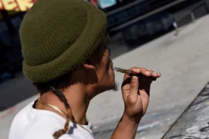 El vapeo no ayuda a dejar de fumar según estudio