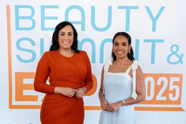 Julissa Núñez y Arleny Lantigua.