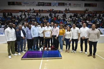 Dedican Torneo de Baloncesto superior de La Romana a Samuel Pereyra