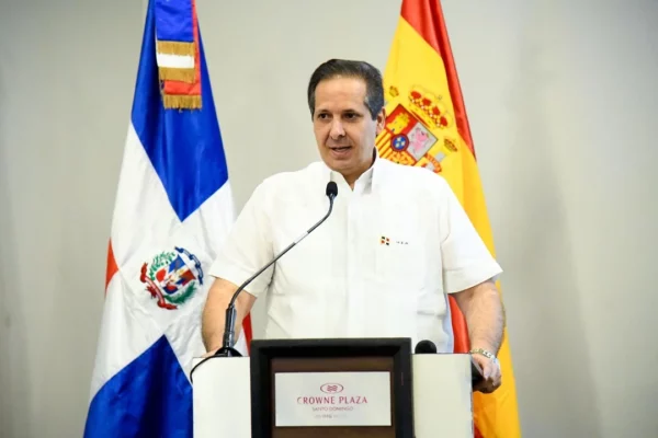 Víctor Atallah destaca prevención como pilar en lucha contra enfermedad renal crónica de origen no tradicional