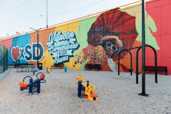 Carolina Mejía encabezó la entrega del parque Caonabo BeatoCarolina Mejía encabezó la entrega del parque Caonabo Beato