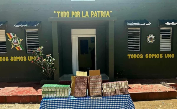 Cigarrillos decomisados por el Ejército de la República. Fuente externa