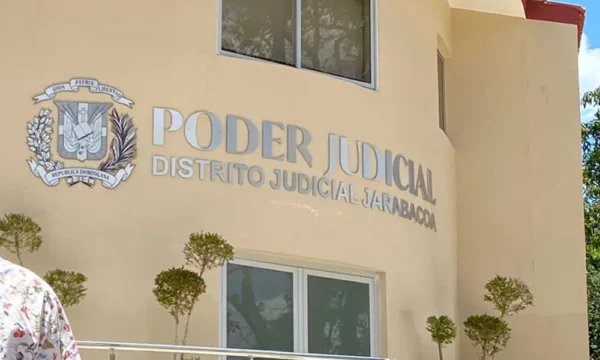 El tribunal condenó a Julio Ramos Lora, quien deberá reforestar el área afectada con 2,000 mil árboles. Fuente externa