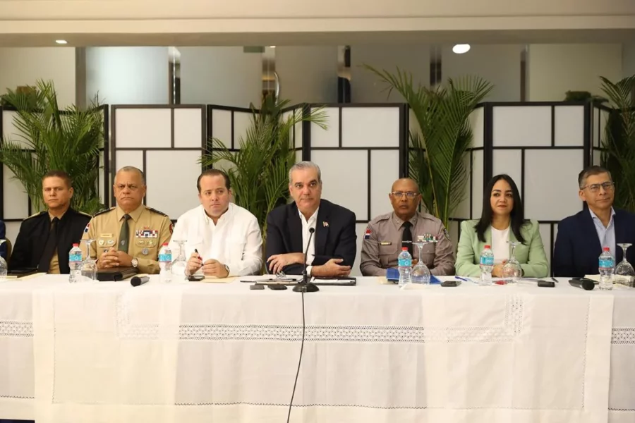 Abinader en la reunión deseguimiento a la seguridad ciudadana