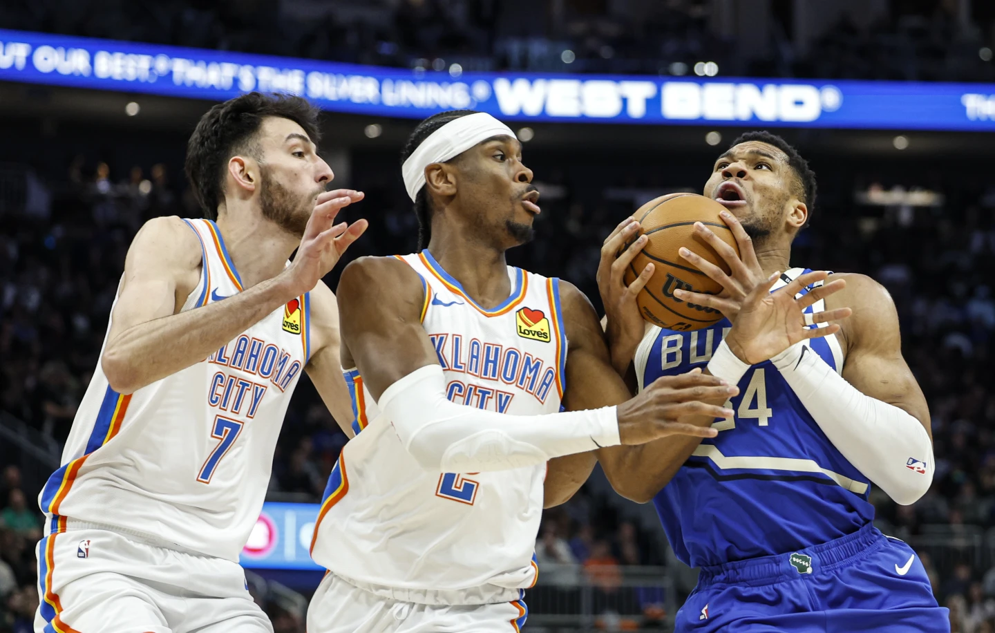 Gilgeous-Alexander anota 31 puntos y Thunder logra su décima victoria en los últimos 11 juegos