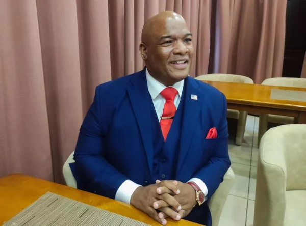 El predicador evangélico Mark Burns