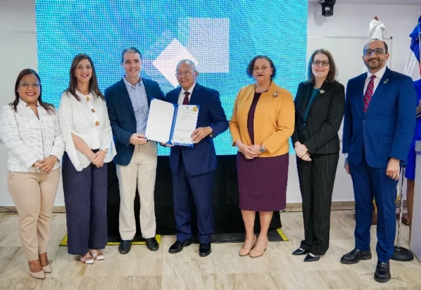 Narcis Tejada,  Odile Camilo Vincent, Jesús D’Alessandro, Salvador Ramos, Luisa Castillo, Aída Mencía Ripley y Leandro Féliz Matos.