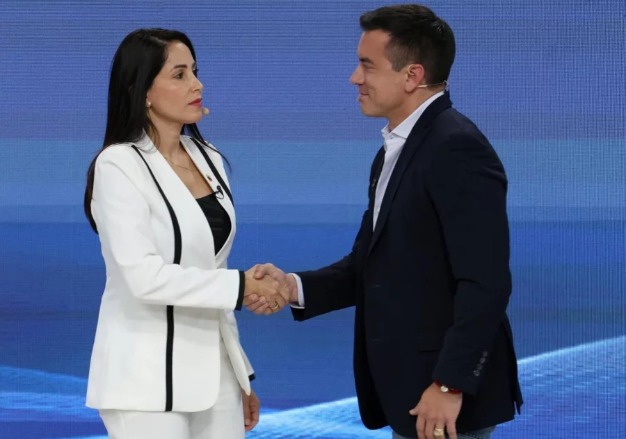 Daniel Noboa le ganó a la correísta Luisa González, que insiste en un supuesto fraude. Daniel Noboa le ganó a la correísta Luisa González, que insiste en un supuesto fraude.