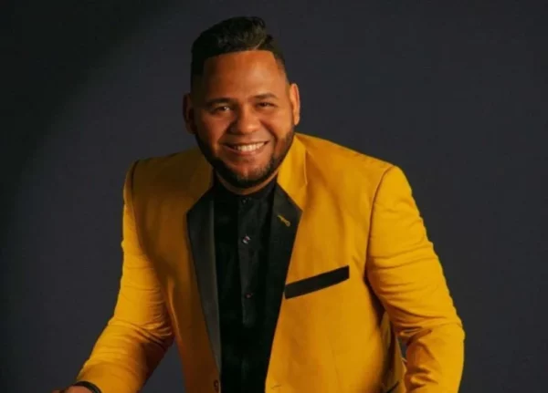 El cantante de salsa Wilbert Taveras.