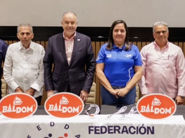 Radhamés Tavárez encabezó rueda de prensa en Santiago