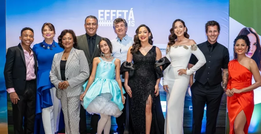 Elenco de la película dominicana “Día ocho”, cuya premier se llevó a cabo el pasado martes y hoy llega a los cines del país. Elenco de la película dominicana “Día ocho”, cuya premier se llevó a cabo el pasado martes y hoy llega a los cines del país.