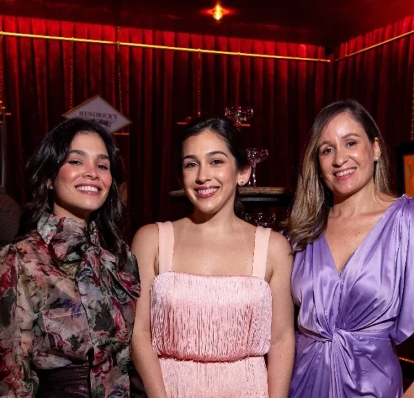 Laura Ricardo, María Laura Gutiérrez y Aura Rosa.