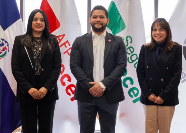 Rita Plá,  Porfirio Báez y Nina D' Agostini.