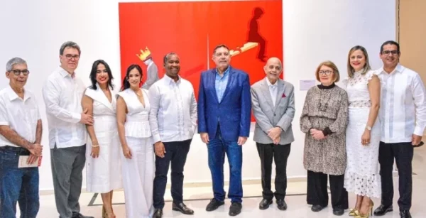 Nelson Ceballos, Jottin Cury, Lilian Carrasco, Yirda Guzmán, Juan Carlos Reyes, Gamal Michelén, Federico Fondeur, Marianne de Tolentino, Yajaira Orsini y Edwin Espinal.