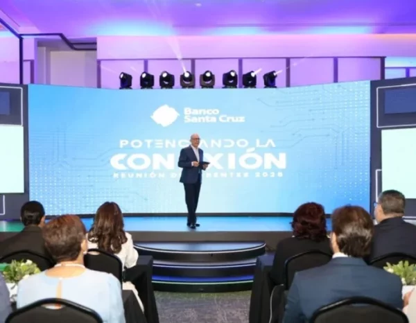 Fausto Pimentel Peña, presidente ejecutivo, durante el evento.