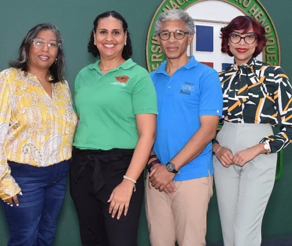 Adrián D’oleo, Lucina Jiménez, Husmell Díaz y Nicauris Mejía.