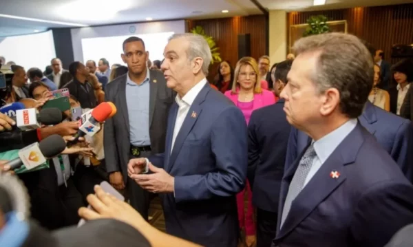 El presidente Luis Abinader precisó que buscará la manera de mitigar los efectos de la medida anunciada por Trump.