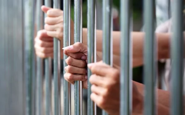 Las autoridades continúan investigando el caso.