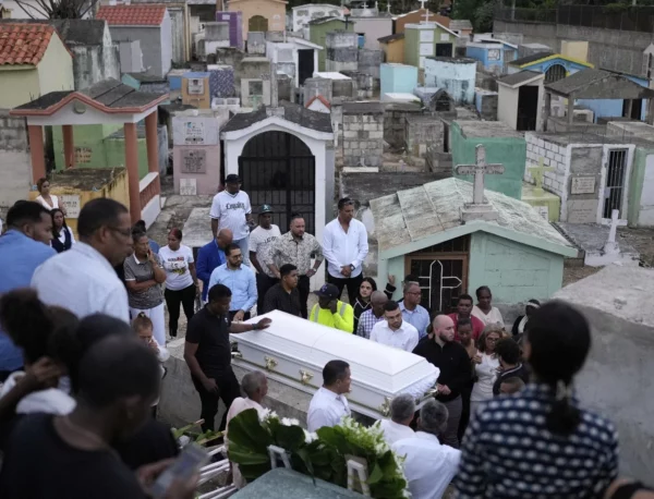 La tragedia puso a prueba la capacidad de las funerarias en el Gran Santo Domingo.