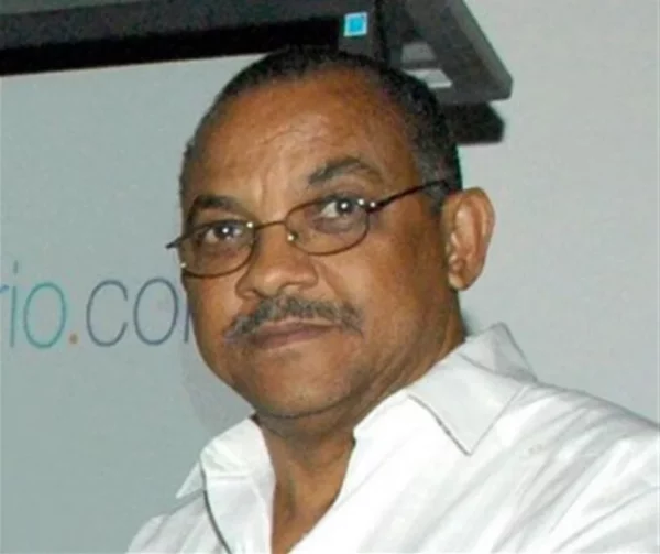 Arsenio Hernández, autor del libro Análisis del Discurso de Oposición ante la conformación de la Junta Central Electoral. Fuente externa