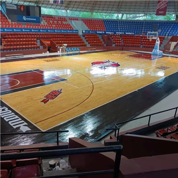 Bajo techo Mario Ortega