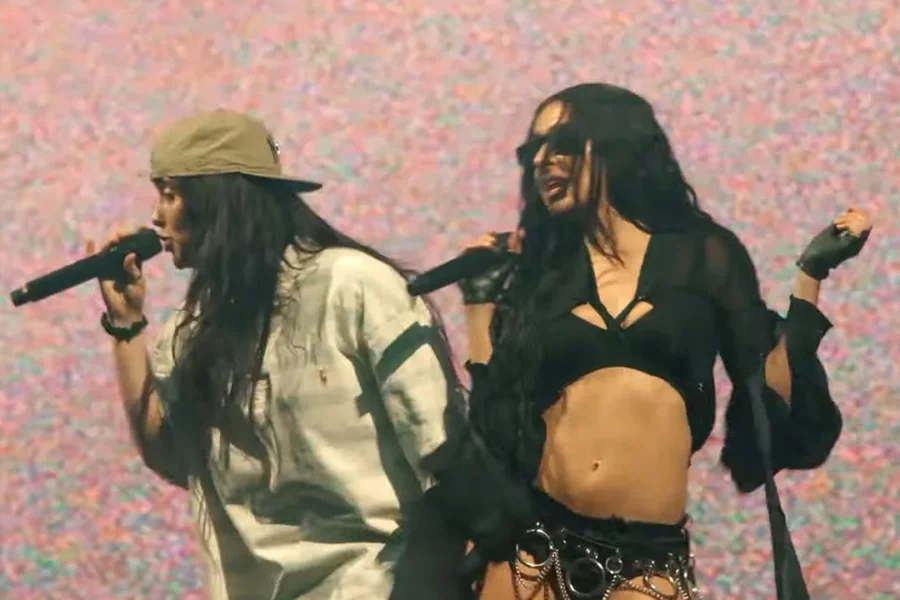 Charli-XCX-Billie-Eilish-Coachella-2025-041325-1e122c0ba2da4126ae074be25b02327f Charli-XCX-Billie-Eilish-Coachella-2025-041325-1e122c0ba2da4126ae074be25b02327f
