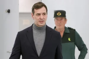 Jueza procesa al hermano del presidente del Gobierno de España por tráfico de influencias y prevaricación