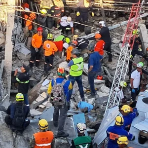 8 personas permanecen ingresados en el Darío Contreras tras colapso en Jet Set