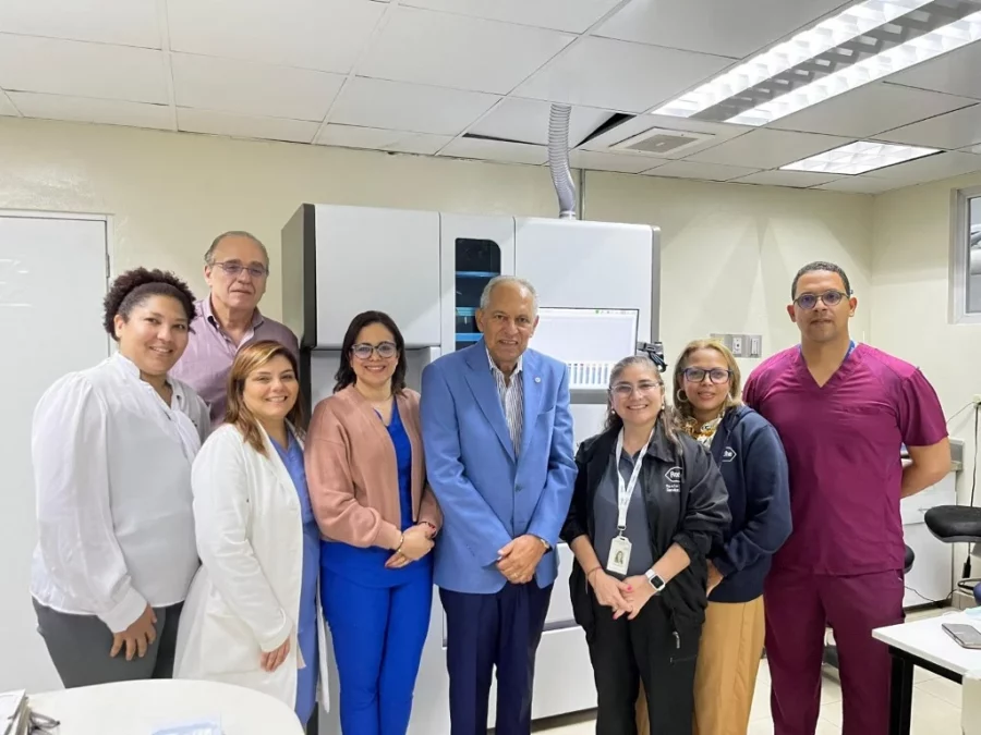 El centro se mantiene a la vanguardia de la medicina. El centro se mantiene a la vanguardia de la medicina.
