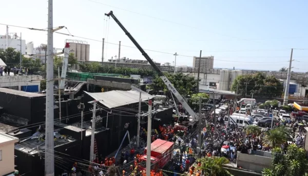 Continúan labores de rescate en los escombros de la discoteca El Jet Set