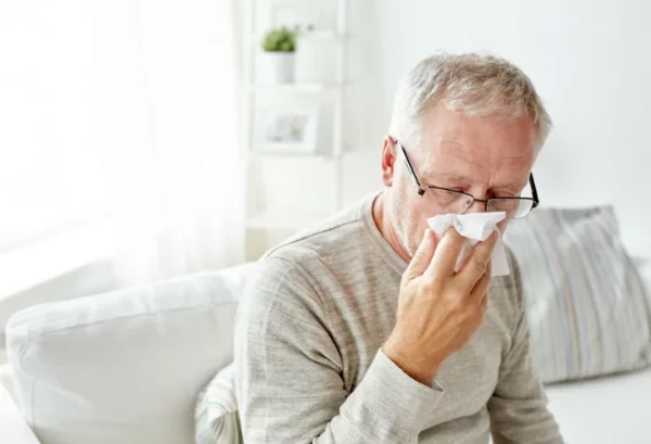 Neumólogos advierten fallas en atención primaria ante aumento de enfermedades respiratorias