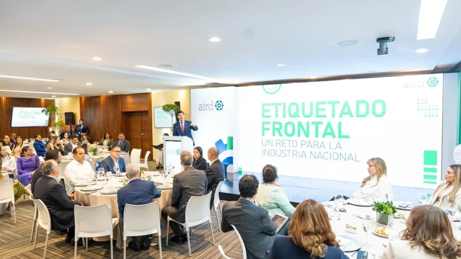 Foto-Encuentro Industrial sobre Etiquetado Frontal Foto-Encuentro Industrial sobre Etiquetado Frontal