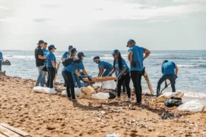 Voluntarios de la fundación Vida Azul.