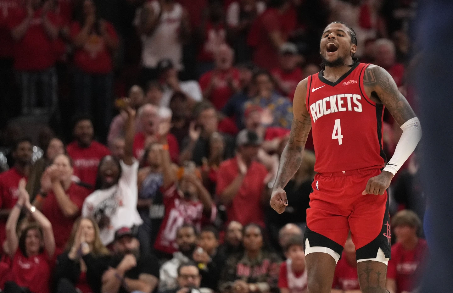 Jalen Green anota 38 puntos para ayudar a los Rockets a empatar la serie con Warriors